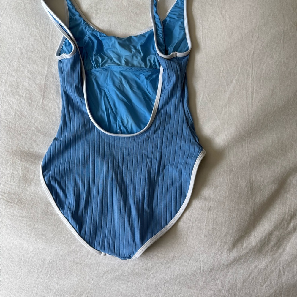 Solid and stripped Anne Marie one piece - Picture 4 of 4